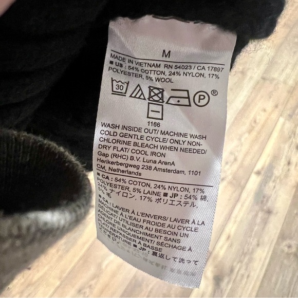 Banana Republic Black Knit Top - Picture 4 of 4